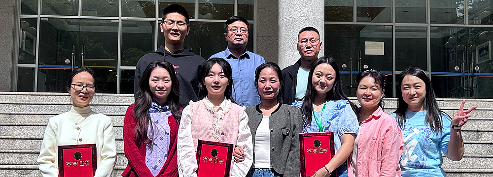 沙市中學(xué)三名教師在第55屆湘鄂部分省級(jí)示范性（重點(diǎn)）高中青年教師教研活動(dòng)中斬獲一等獎(jiǎng)